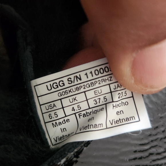 Ugg Isley Shearling Pom Boot Leather Patent Black Sz. 6.5 - Picture 2 of 6